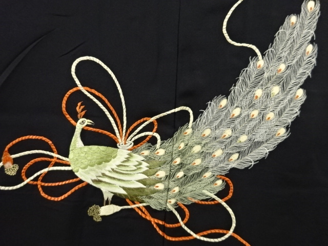 アンティーク　孔雀に組紐模様刺繍一つ紋絵羽織